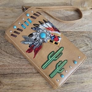 Wristlet , crossbody , wallet